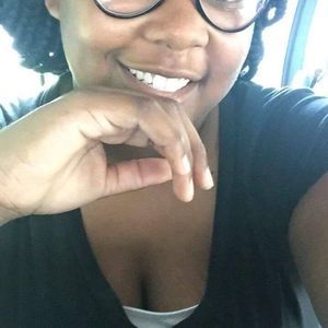 Meet your Posher, Denetra